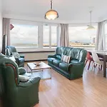 In With Sea Views Apartment