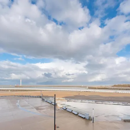 Apartment In With Sea Views *