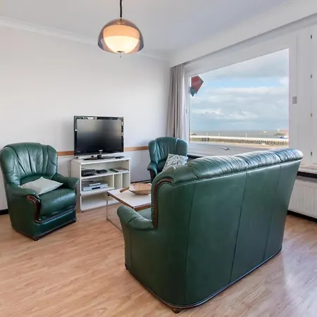 דירה In With Sea Views *