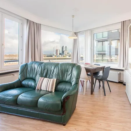 Appartement In With Sea Views Oostende